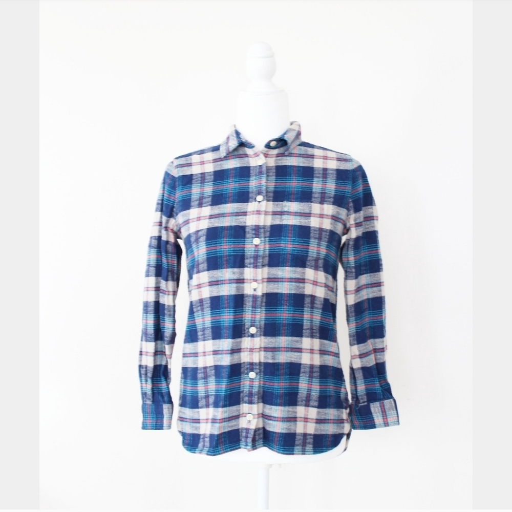 PRE-OWNED J. CREW BUTTON DOWN SHIRT SIZE 2P